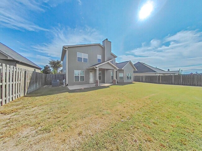 Building Photo - 2476 Sunflower Dr