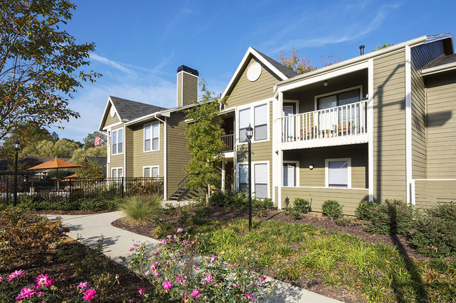 1, 2, and 3-Bedroom Apartments - The Arbors at Breckinridge Apartment Homes