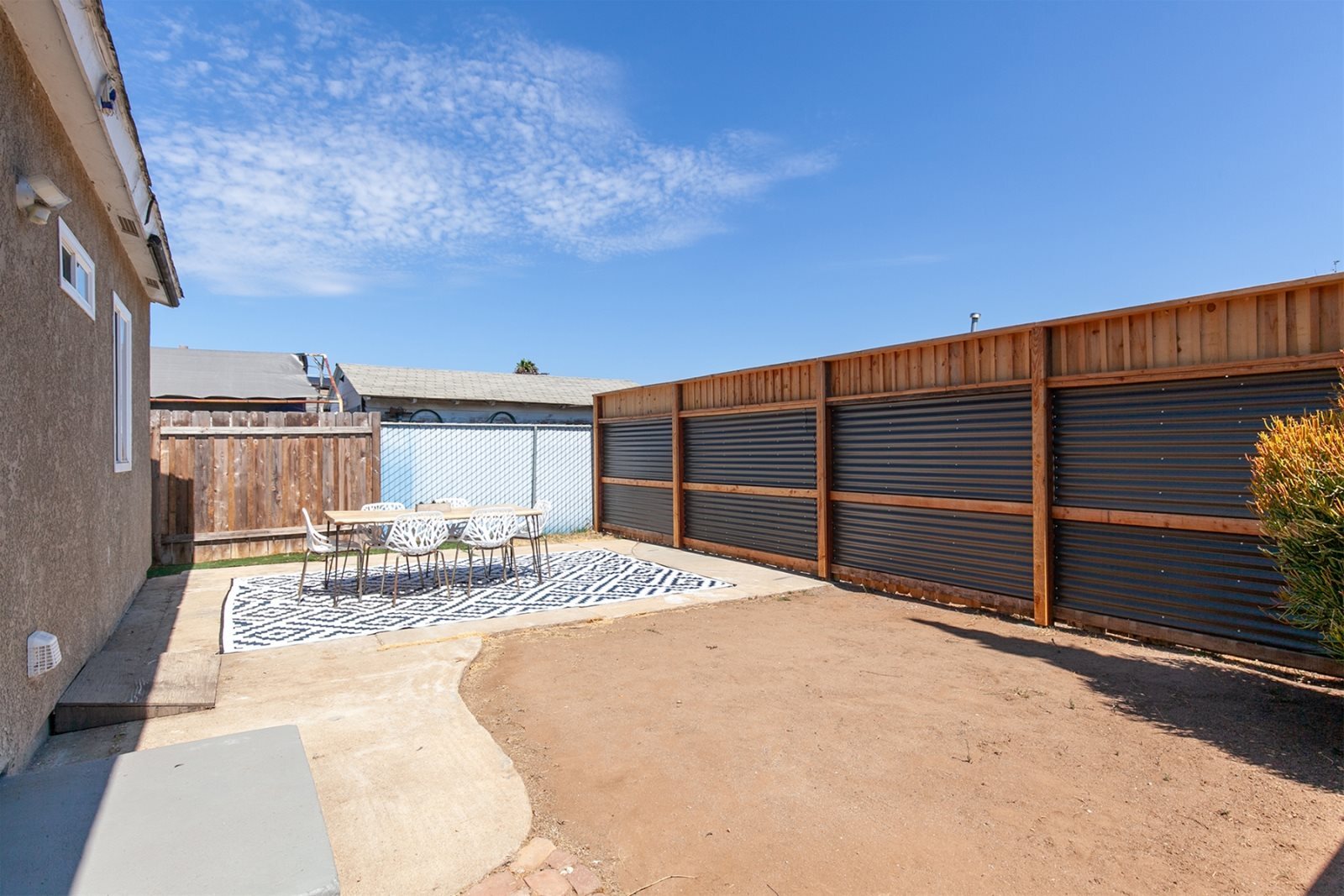 Building Photo - 2039 O Ave