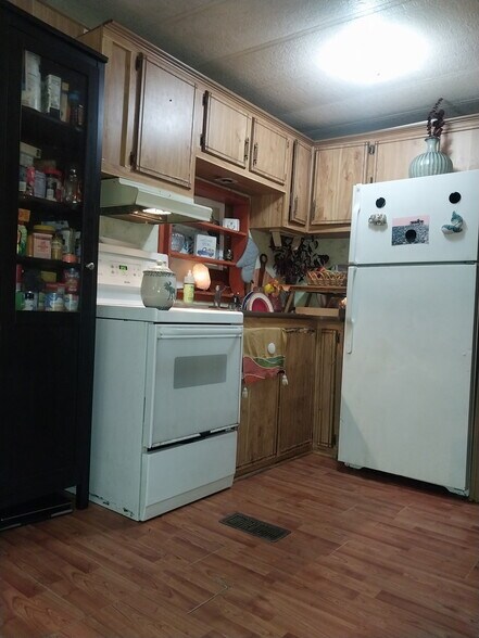 Building Photo - 34631 Jeb Stuart St