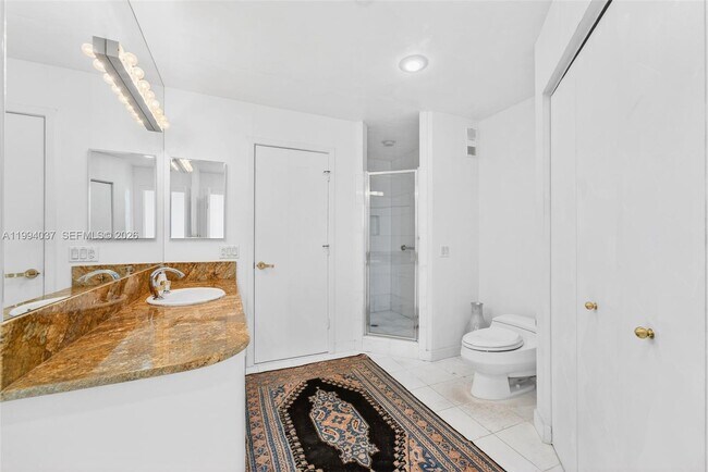 Building Photo - 2800 Island Blvd