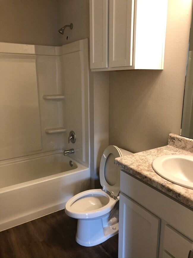 Building Photo - 28455 Longfellow Ln