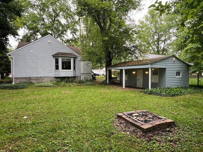 Building Photo - 6170 Mentor Park Blvd