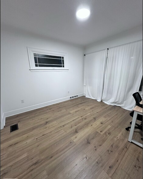 Dining Room - 409 Raines Park