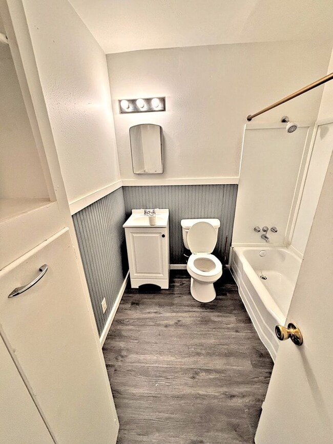 Building Photo - HOUSE FOR RENT - DECATUR