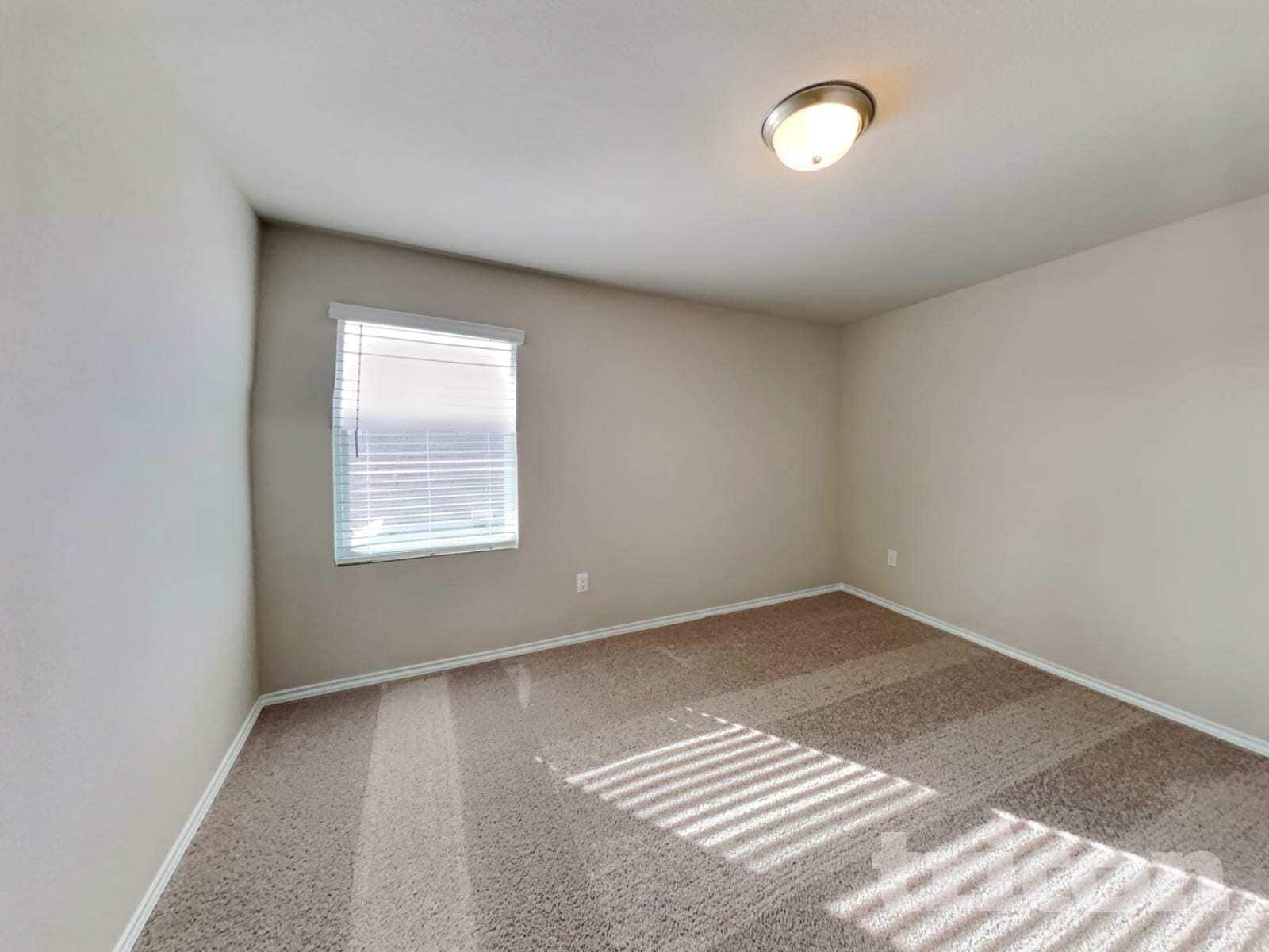 Building Photo - 5100 Saddle Clb Dr