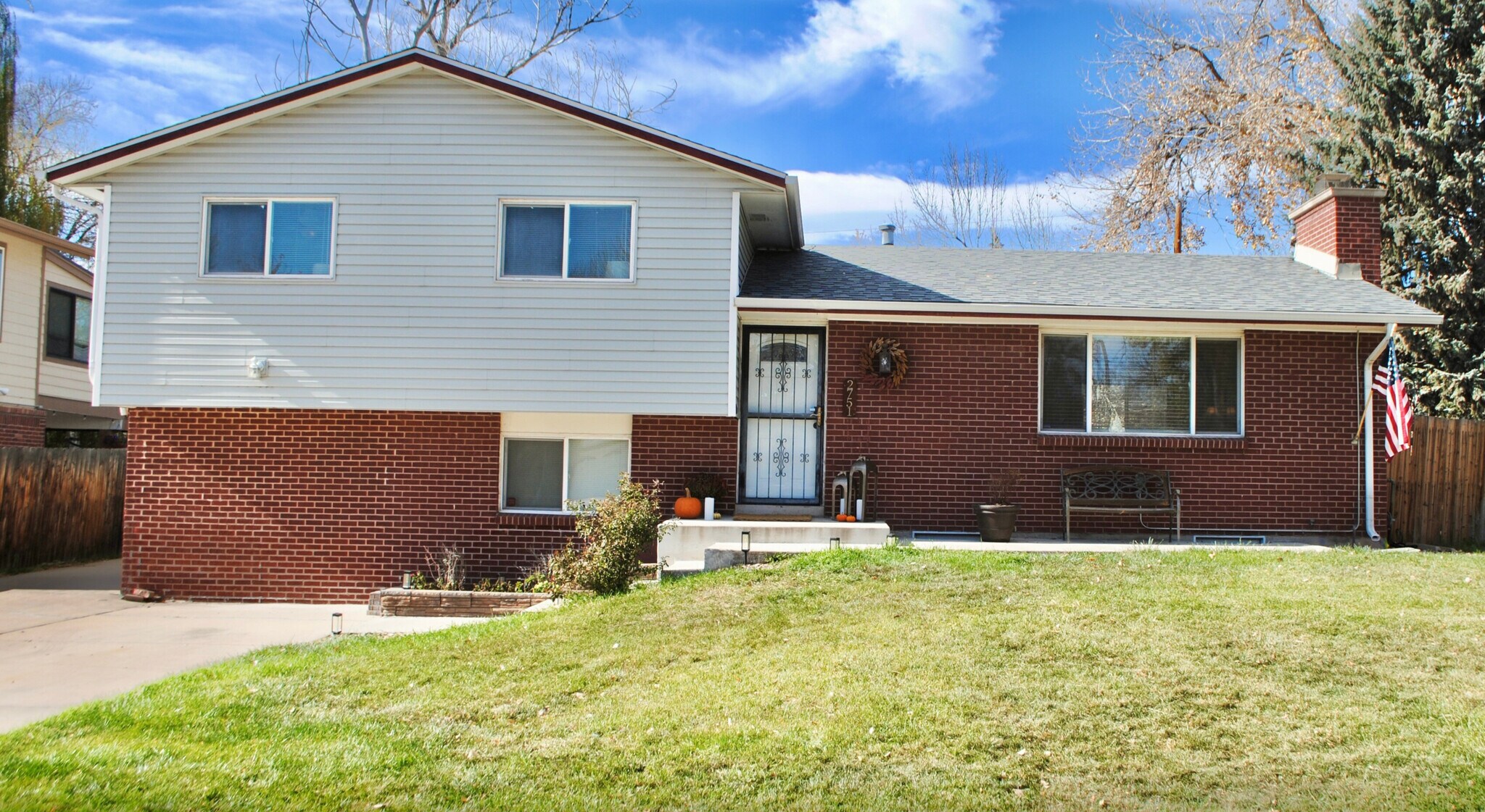 Building Photo - 2751 S Reed St