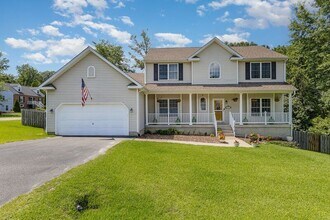 Building Photo - 11814 Gardenia Dr