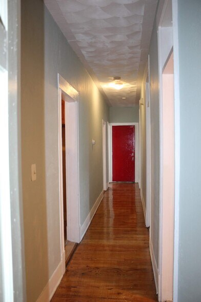 Building Photo - 3 Goddard Rd