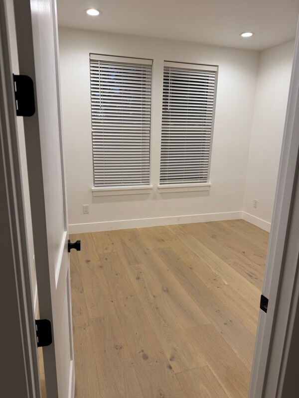 Building Photo - 8391 Montna Dr