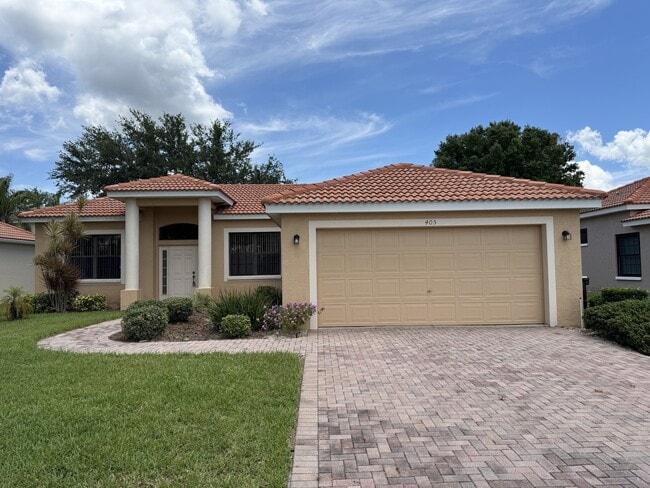 Building Photo - 405 Caraway Dr