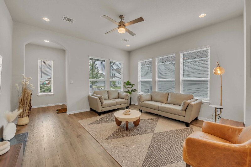 Building Photo - 8616 Torrita Dr