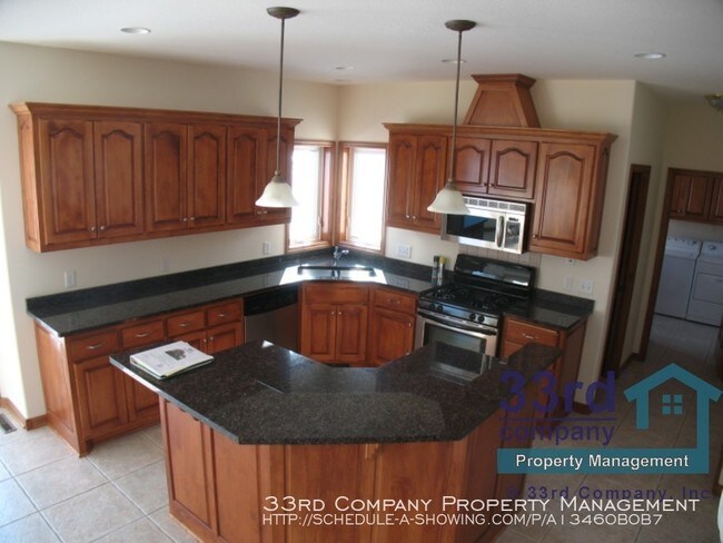 Building Photo - 2082 Arnold Palmer Dr