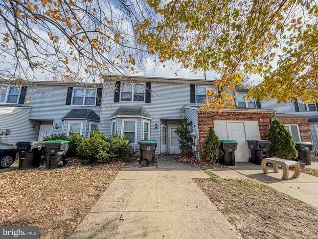 Building Photo - 38 Hopewell Ln