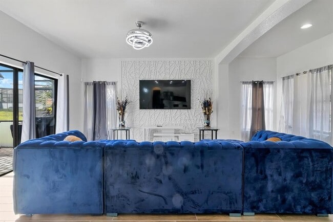 Building Photo - 16748 Lazy Breeze Loop