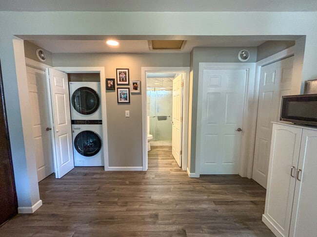 Building Photo - 15010 26th Ave NE