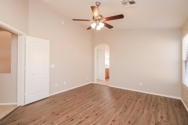 Building Photo - 3986 E Simpson Rd