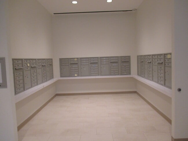 Building Photo - The Prelude