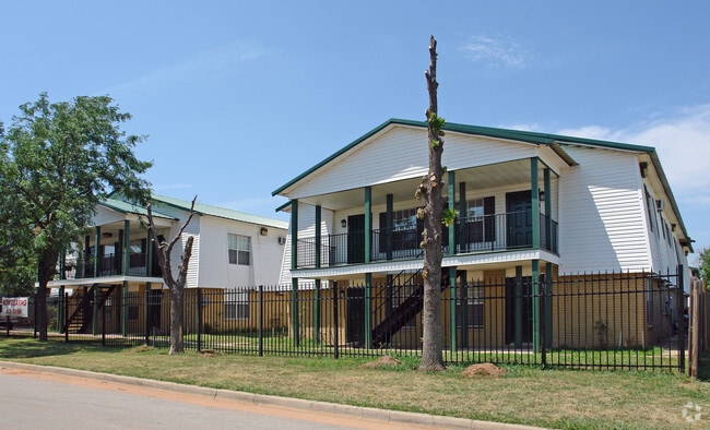 The Vines Apartments - X-Vines