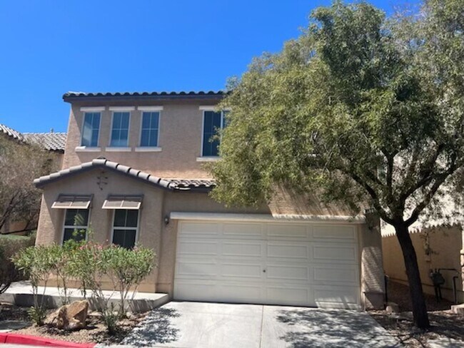Building Photo - 5 Bedroom Located in 89139!