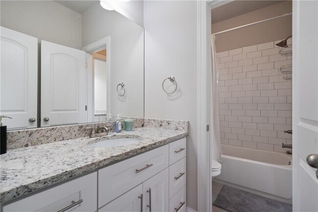 Building Photo - 4402 Income Cir