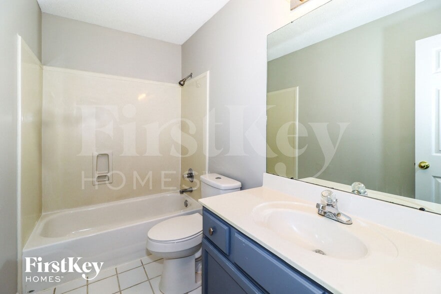 Building Photo - 9987 Woodland Birch Dr