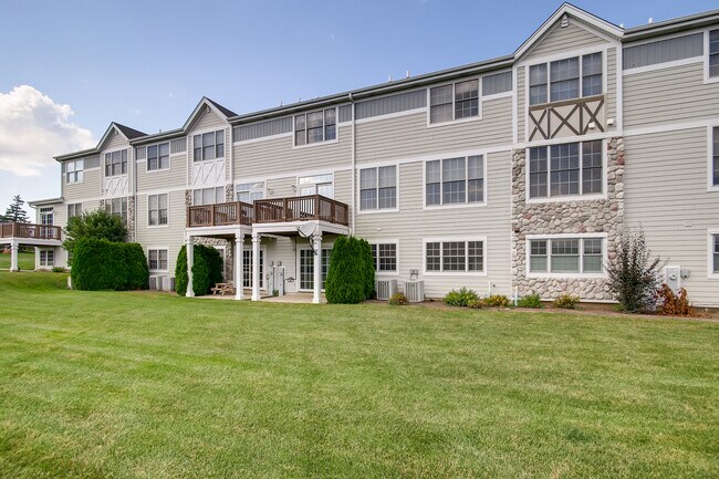 Building Photo - 21345 Windy Hill Dr
