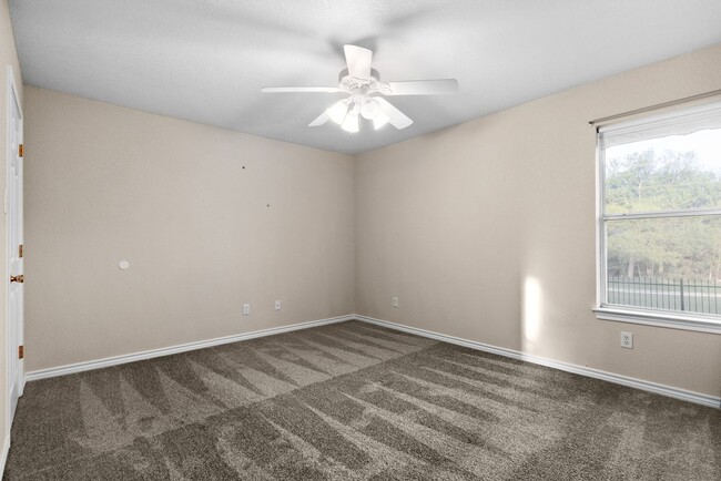 Building Photo - 125 Satch Dr