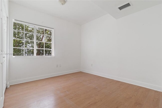 Building Photo - 1219 Meridian Ave