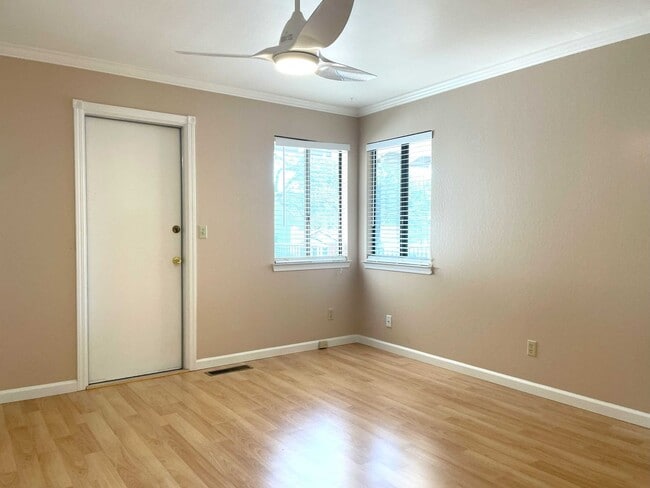 Building Photo - 3 bedroom, 2 bath home in Lake Wildwood, P...