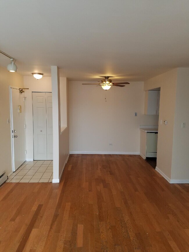 Building Photo - 2 E Dundee Quarter Dr