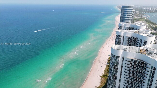 Building Photo - 16001 Collins Ave