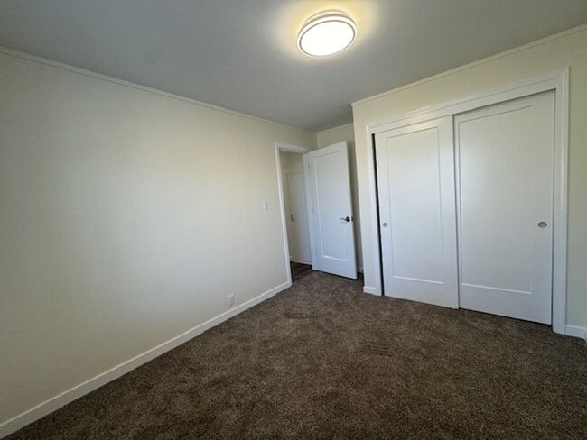 Building Photo - Beautiful 4 bedroom CUTTEN home