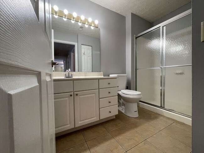 Building Photo - 6775 Meadow Creek Dr