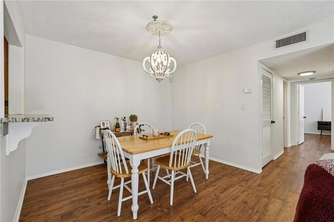 Building Photo - 1602 Cumberland Ct SE