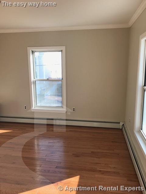 Building Photo - 25 Fourth St Unit #2