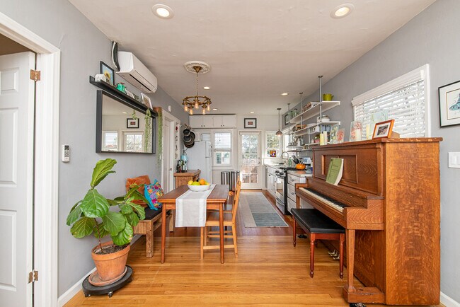 Building Photo - 3254 Upas St