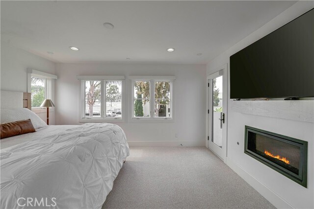 Building Photo - 608 Heliotrope Ave