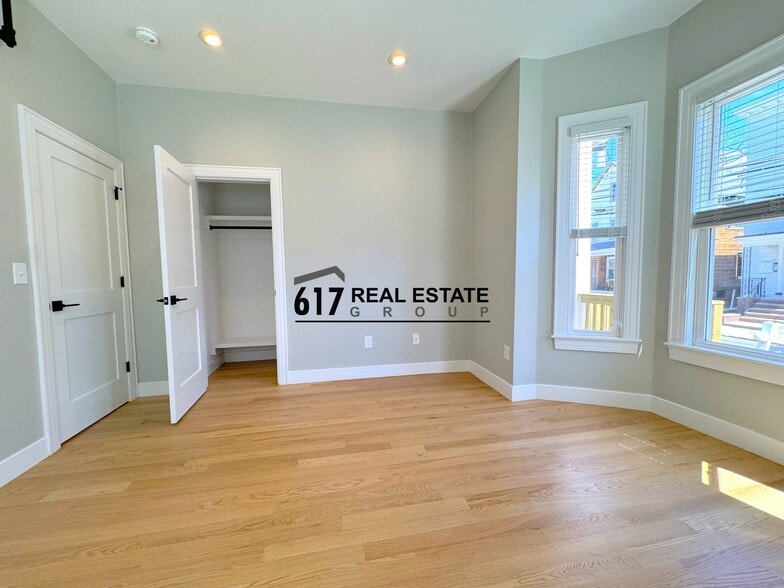 Building Photo - 58 Springfield St