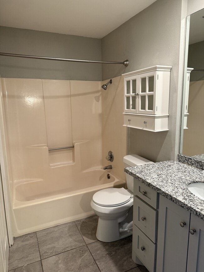 Building Photo - 8730 Glen Meadow Ln