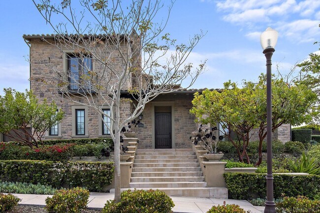 Building Photo - 14748 Valle Del Sur Ct