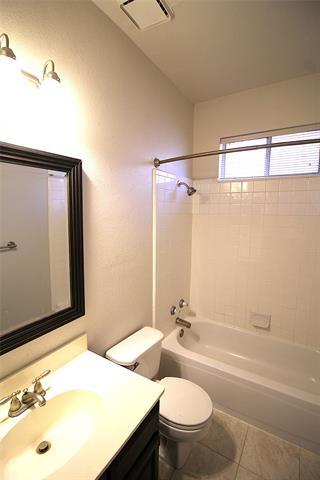 Building Photo - 8502 Linda Vista Dr