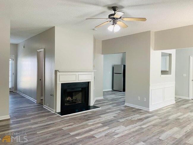 Building Photo - 221 Southwind Ln