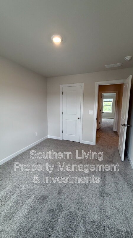 Building Photo - 1423 Old Rivers Rd