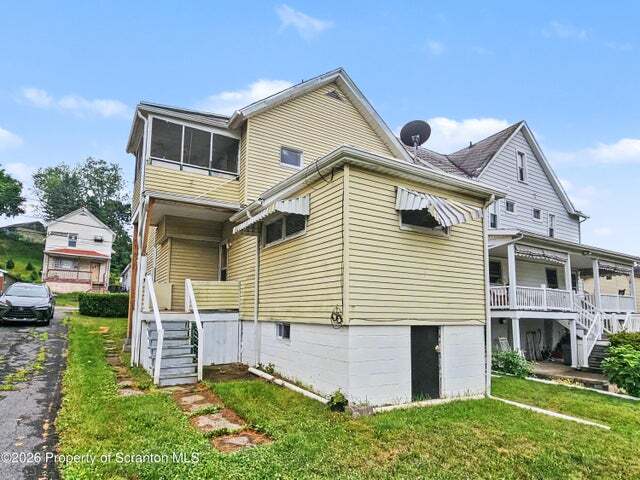 Building Photo - 310 21st Ave