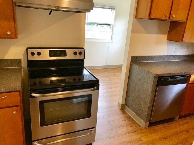 Apartment Kitchen - 2820 NE Halsey St