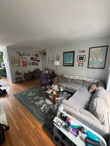 Building Photo - 1188 Marseille Dr