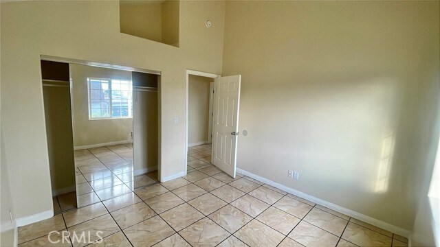 Building Photo - 1073 W 112th St