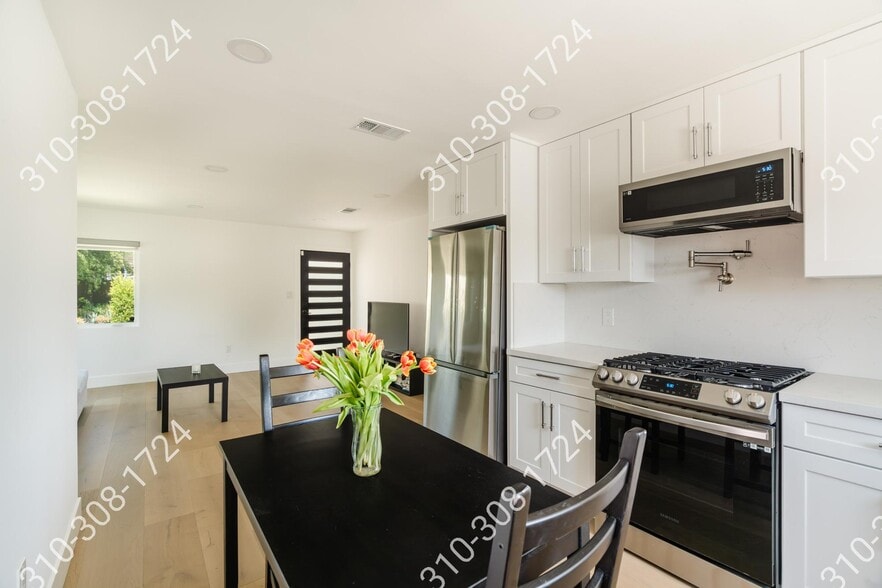 Building Photo - 3023 Glendon Ave