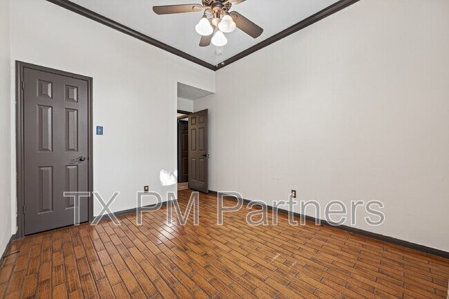 Building Photo - 23410 Stratsborough Dr